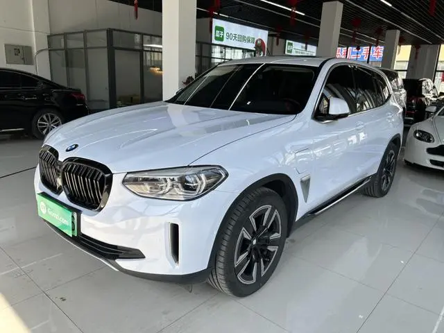 BMW BMW iX3 Facelift leading type