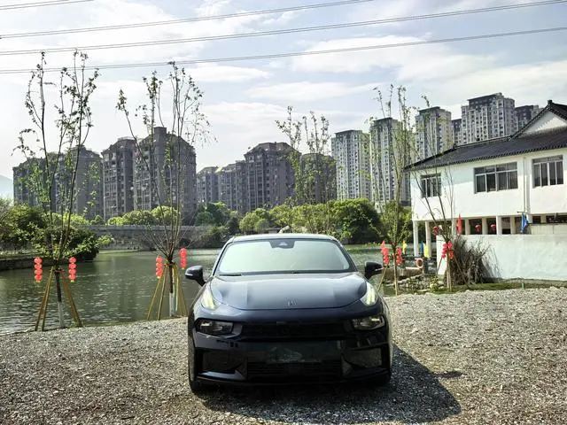 LYNK & CO Lynk 03 1.5TD DCT Jin Pro