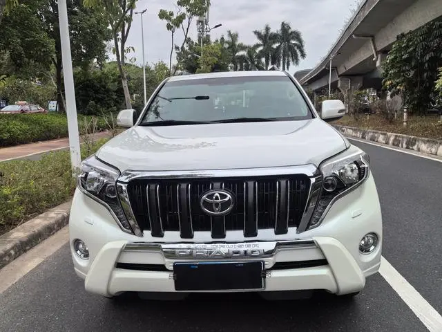 TOYOTA Prado 2.7L Automatic Deluxe Edition