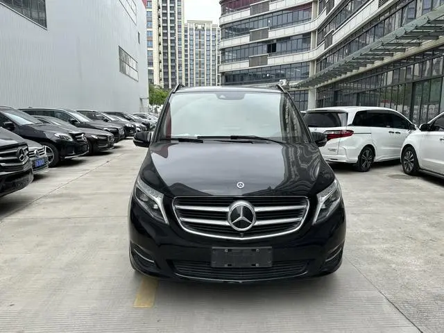 Mercedes-Benz Mercedes-Benz V-class V 260 L Premium Extended Version