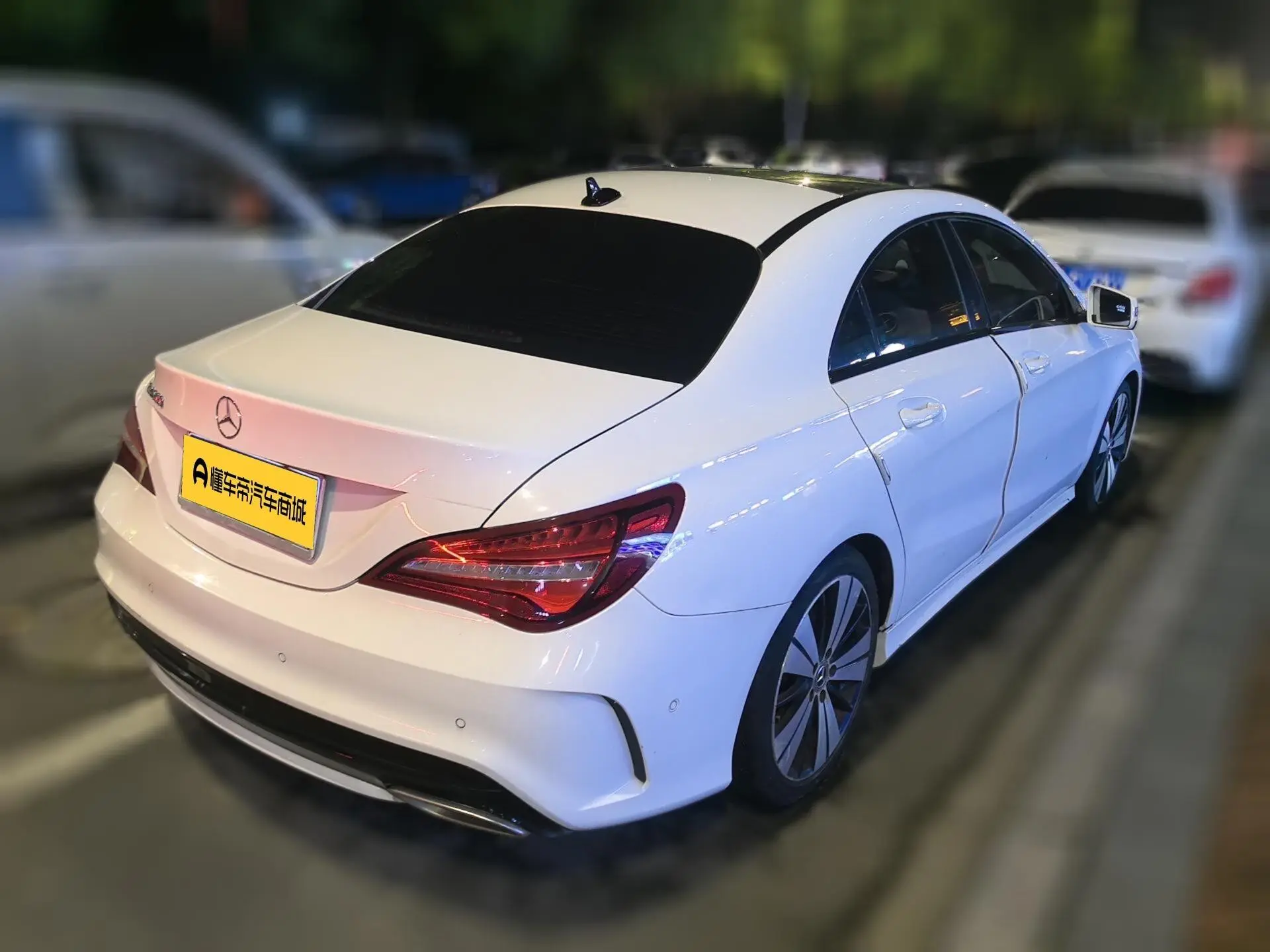 Mercedes-Benz Mercedes-Benz CLA CLA 200 fashion type