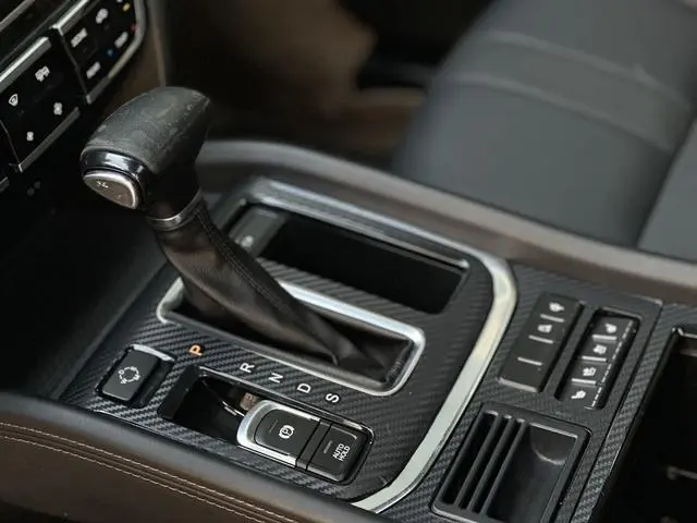GAC Trumpchi GS8 320T two-wheel drive luxury Zhilian Edition 7 seats