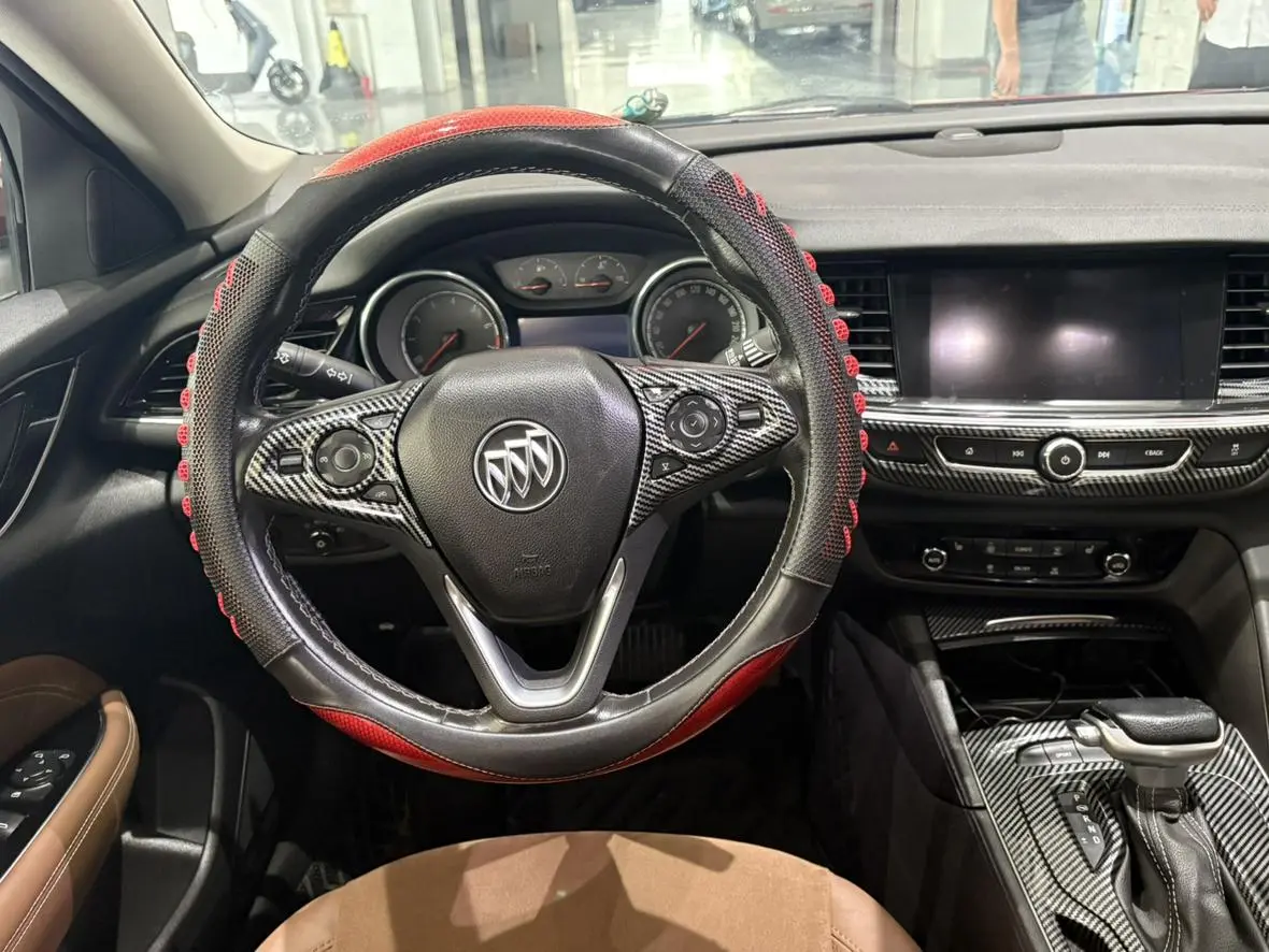 Buick Regal 20T luxury Country VI