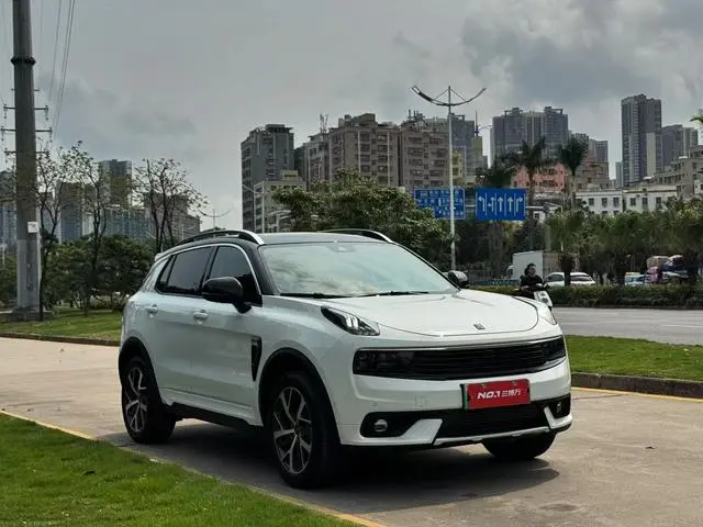 LYNK & CO Lynk &Co. 01 EM-P 1.5T Pro