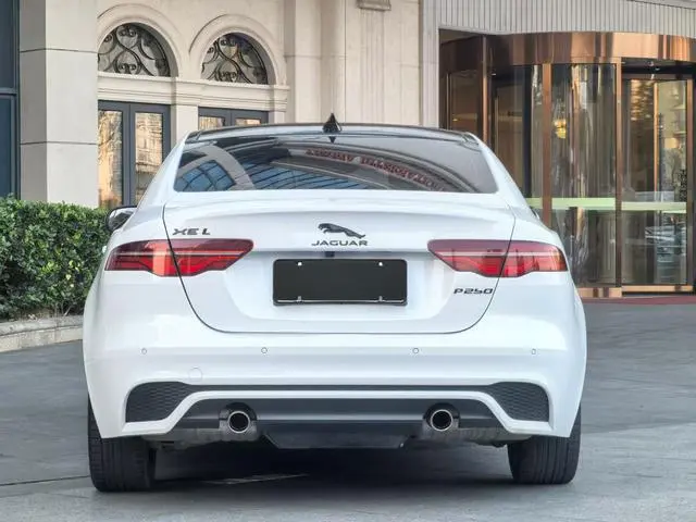 Jaguar Jaguar XEL 2.0T 250PS S aggressive and elegant version