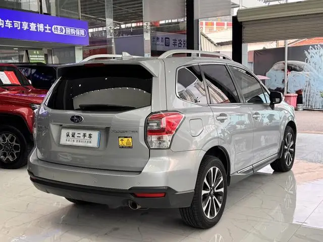 Subaru FORESTER Forester 2.0i Fashion Navigation Version