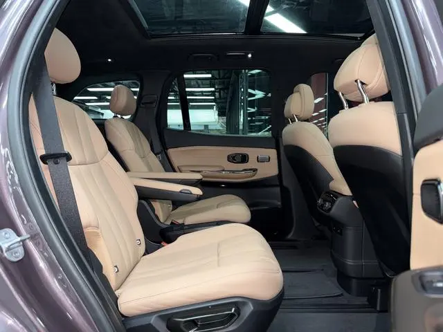 NIO NIO ES8 580KM signature version six seats