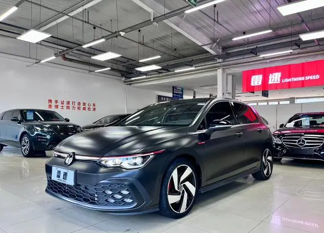 Volkswagen Golf GTI 380TSI DSG GTI