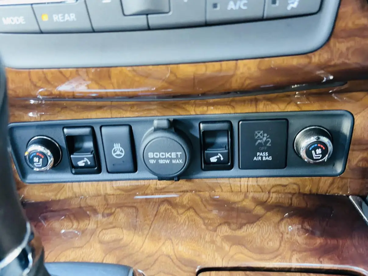 Infiniti Infiniti QX80 5.6L 4WD