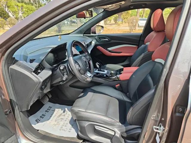 MG MG5 300TGI DCT Chaoyue Premium Edition