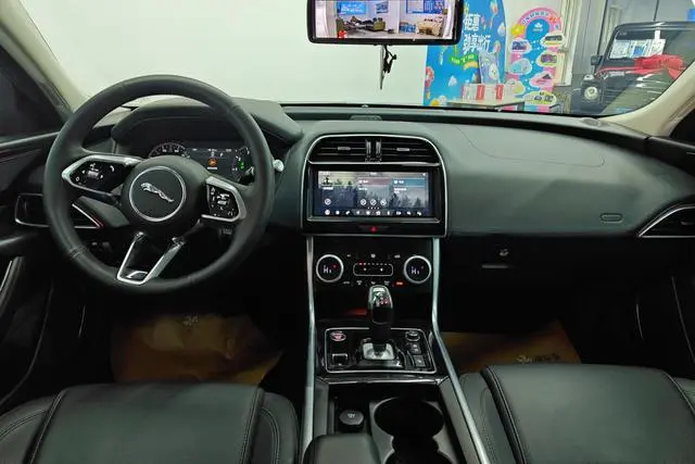 Jaguar Jaguar XEL 2.0T 200PS S Enterprising Elegant Version