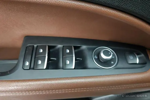 Alfa Romeo Stelvio 2.0T 280HP Deluxe Edition