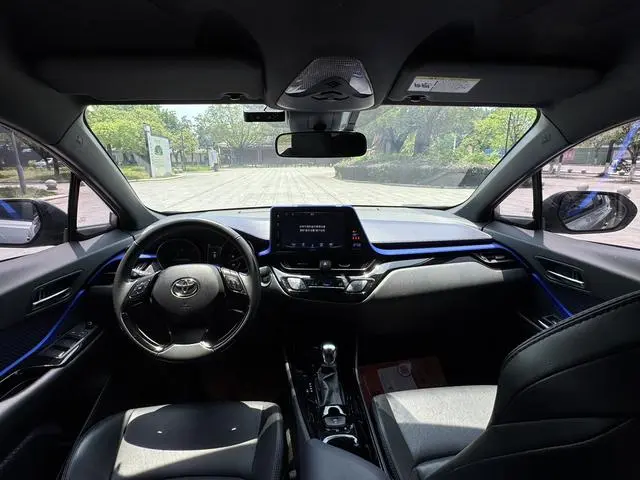 TOYOTA IZOA 2.0L Yichi Edition Country V