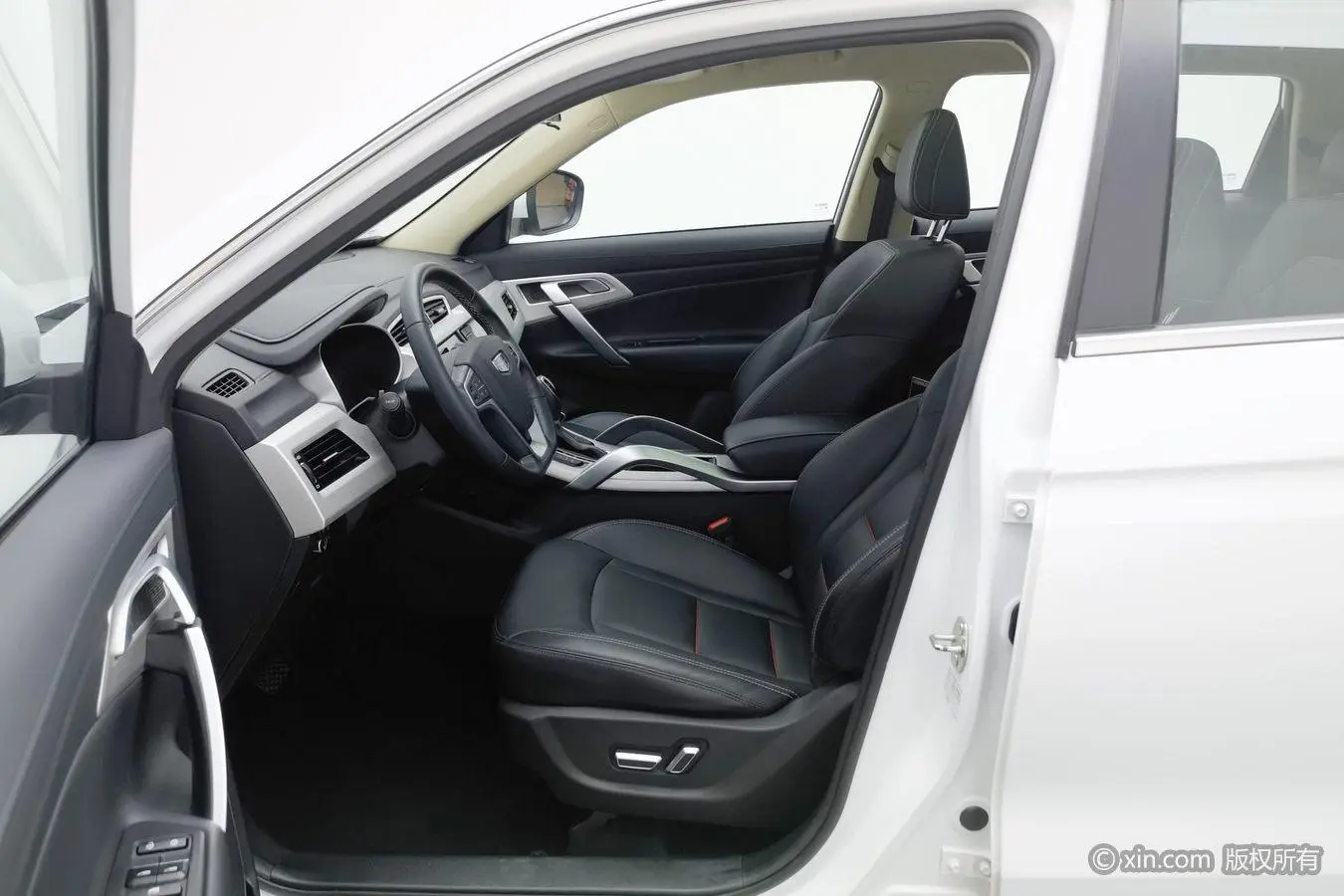 Geely Boyue 1.8TD automatic two-wheel drive intelligent 4G connected version