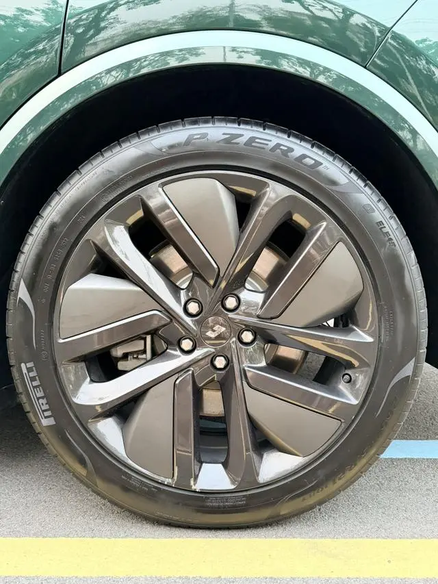 Li Auto Ideal L9 Max version