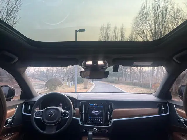 Volvo Volvo S90 PHEV T8 four-wheel drive long battery life Zhiyi Deluxe Edition