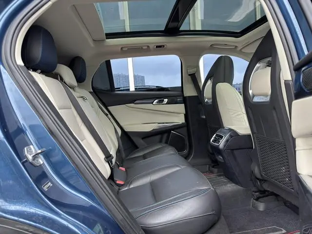 LYNK & CO Lynk 01 2.0T two-wheel drive Pro version
