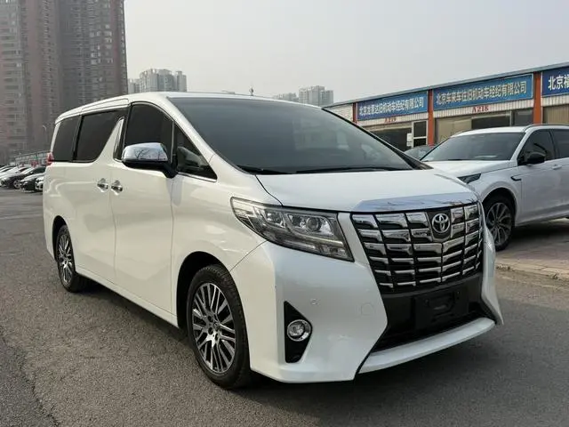 TOYOTA Elfa 3.5L Premium Edition