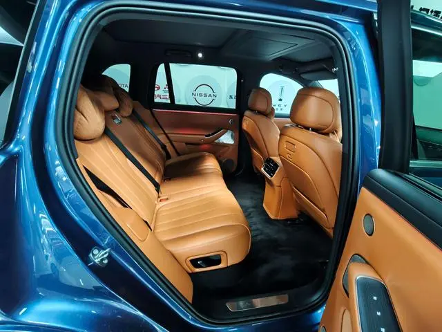 AITO Ask the world M7 Extended range Ultra five-seater four-wheel drive version