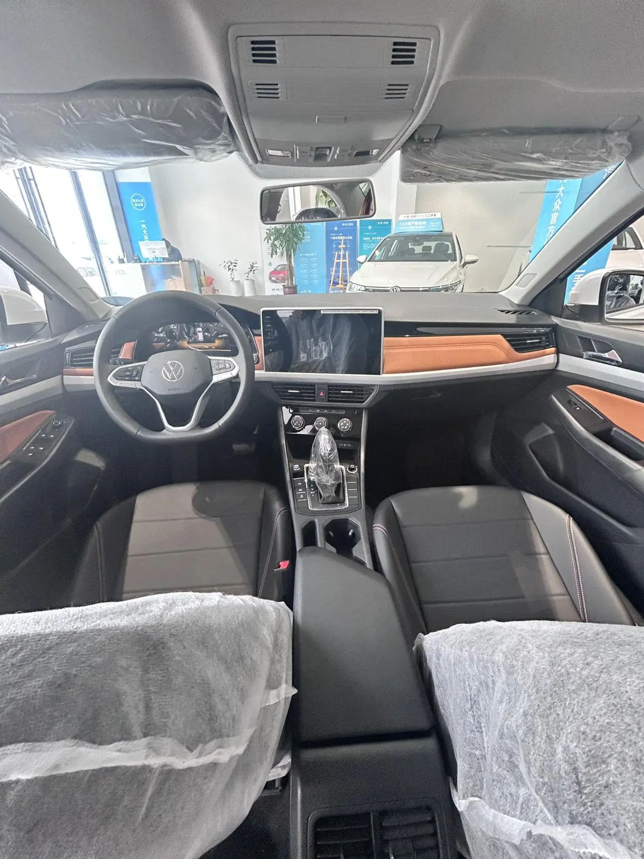 Volkswagen Bora 200TSI DSG Yuexing Navigation Edition