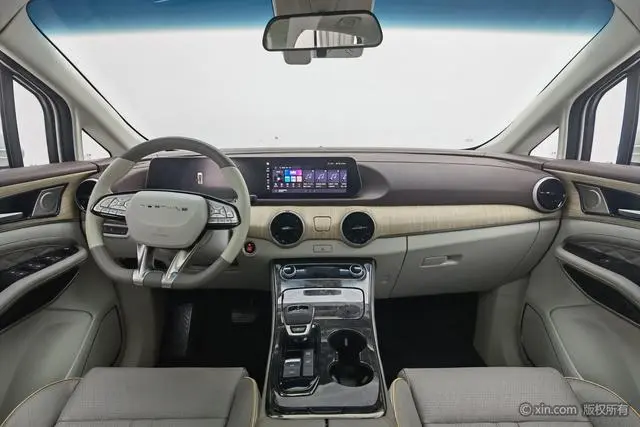 Dongfeng Fengxing Popular yachts 1.5T DCT Wave by Wave version