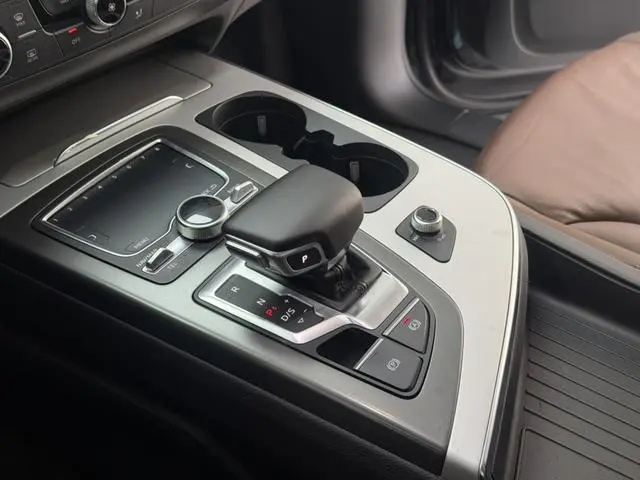 Audi Audi Q7 45 TFSI S line sporty