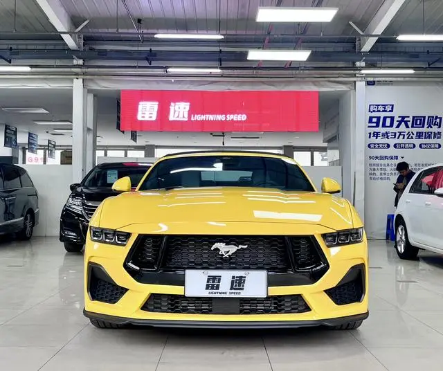 Ford Mustang 2.3T EcoBoost Convertible Sports Edition