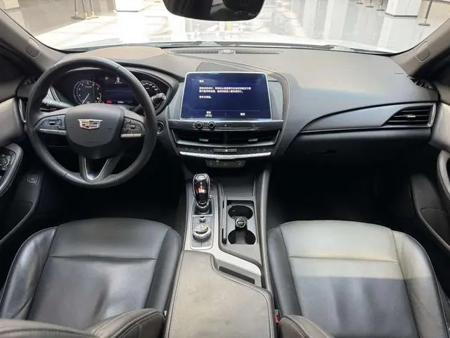 Cadillac Cadillac CT5 28T luxury