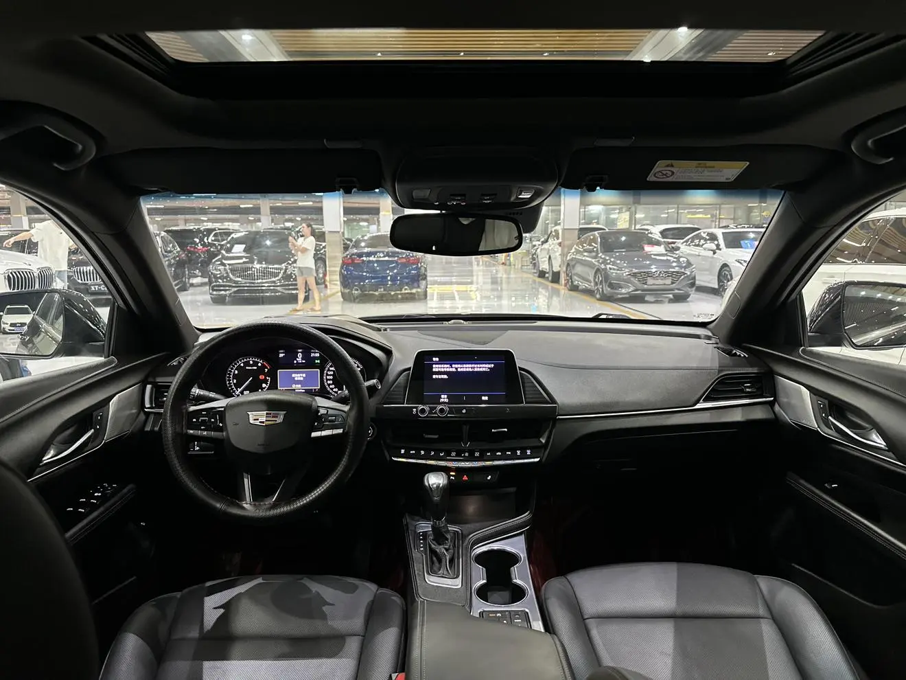 Cadillac Cadillac CT4 28T luxury