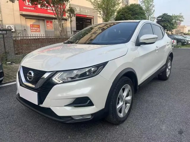 Nissan Qashqai 2.0 L XV Smart Edition
