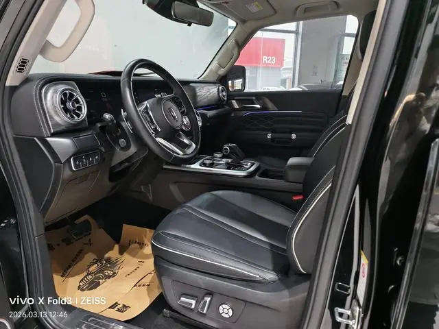 Tank Tank 300 2.0T Conqueror