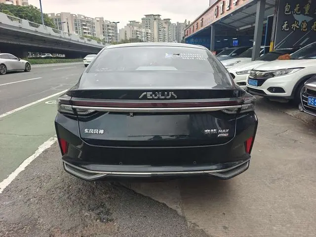 Dongfeng Fengshen Yi Hyun MAX 1.5T Super Power Dad Version