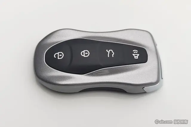 Geely Boyue 1.8TD DCT Zhizun PRO
