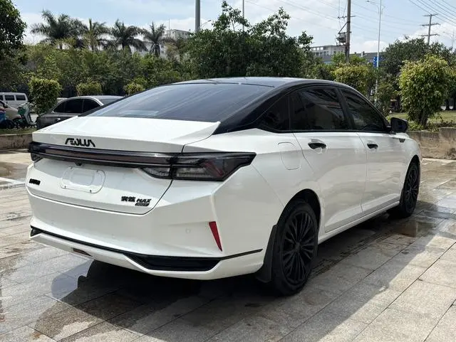 Dongfeng Fengshen Yi Hyun MAX 1.5T super cool Trendy Dad Version