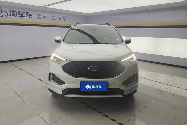 Ford Sharp World EcoBoost 245 two-wheel drive ST-Line 5 seats