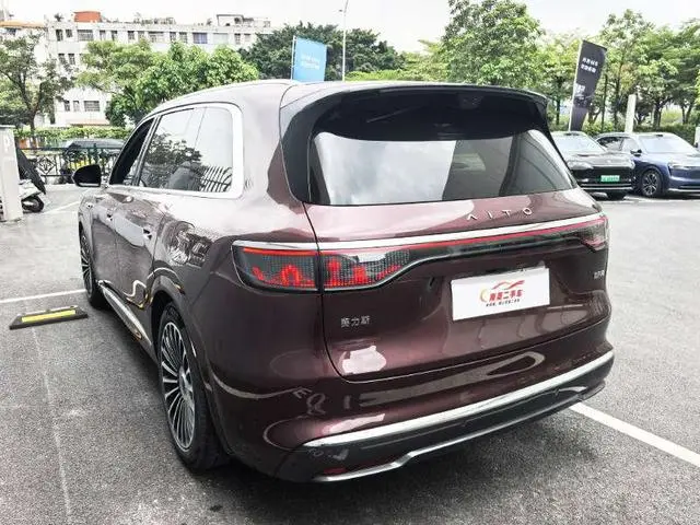 AITO Ask the world M8 Extended range Ultra five-seater version