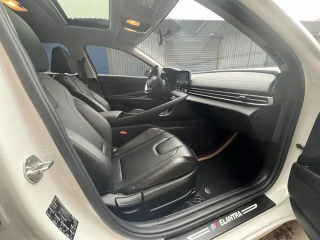 Hyundai Elantra 1.5L CVT GLX Elite Edition