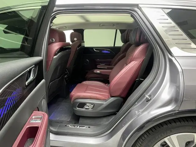 Hongqi Hongqi E-HS9 Facelifted 660km Qichang version six-seater