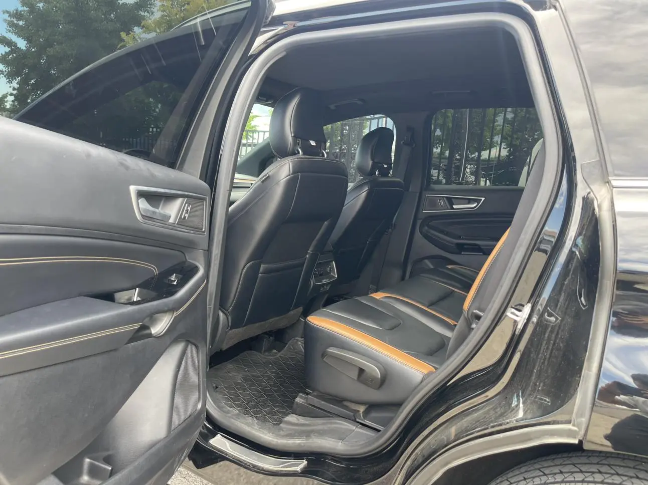 Ford Sharp World PLUS EcoBoost 245 four-wheel drive Zunrui 7-seater