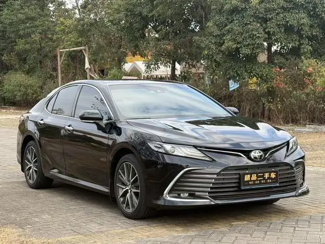 TOYOTA Camry 2.5G Deluxe Edition