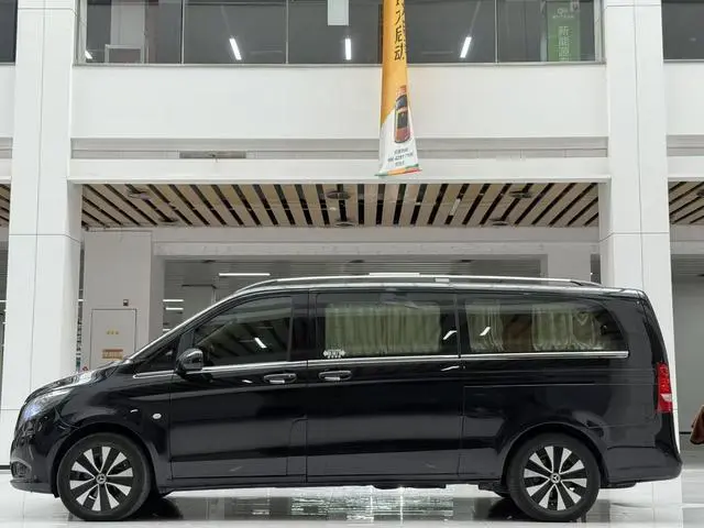 Mercedes-Benz Vito 2.0T Business Edition 7-seater Country V