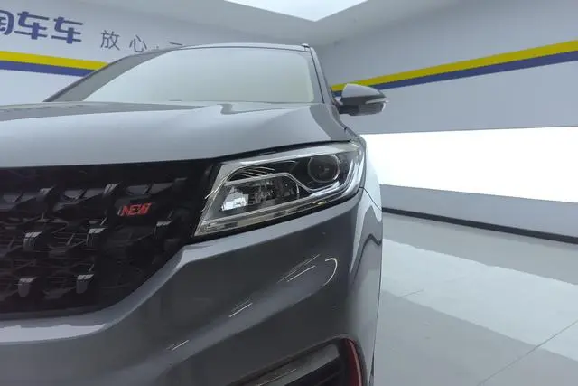 Dongfeng Fengguang Scenery 580 ★Star version 1.8L manual Elite type