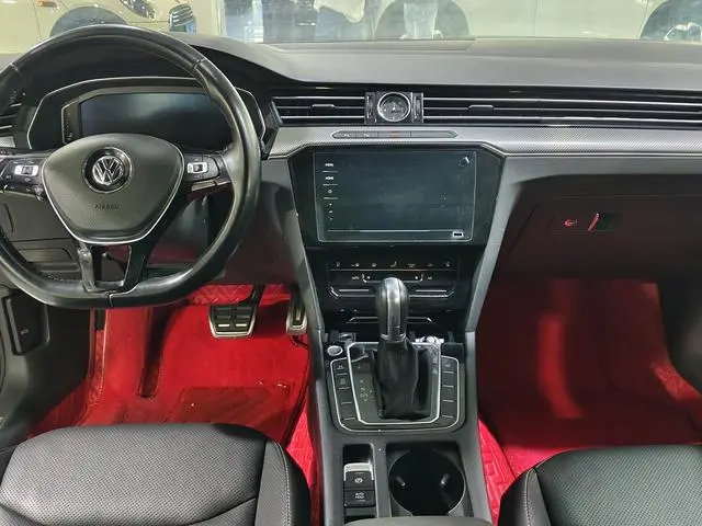 Volkswagen Volkswagen CC 330TSI Charm Edition Country VI