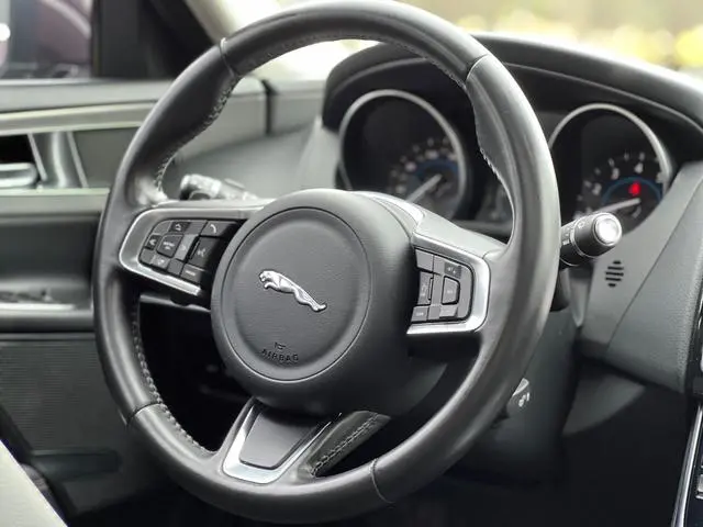 Jaguar Jaguar XEL 2.0T 200PS Deluxe Edition