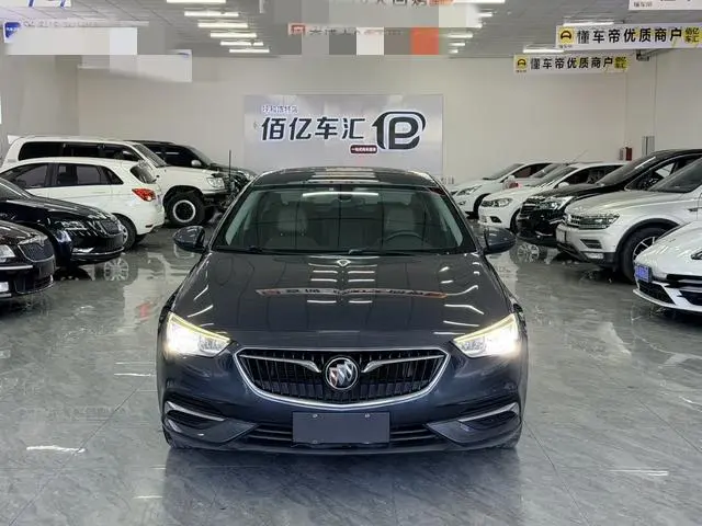Buick Regal 20T Elite Country VI