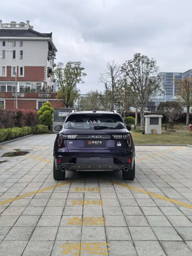 LYNK & CO Lynk 01 2.0TD two-wheel drive Pro