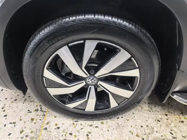 Volkswagen Tanyue 280TSI two-wheel drive luxury Smart edition