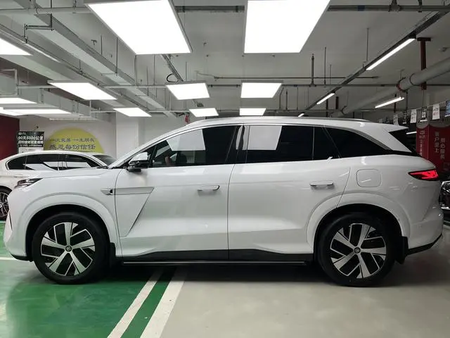 BYD Tang L DM DM-p 200KM four-wheel drive lidar flagship type