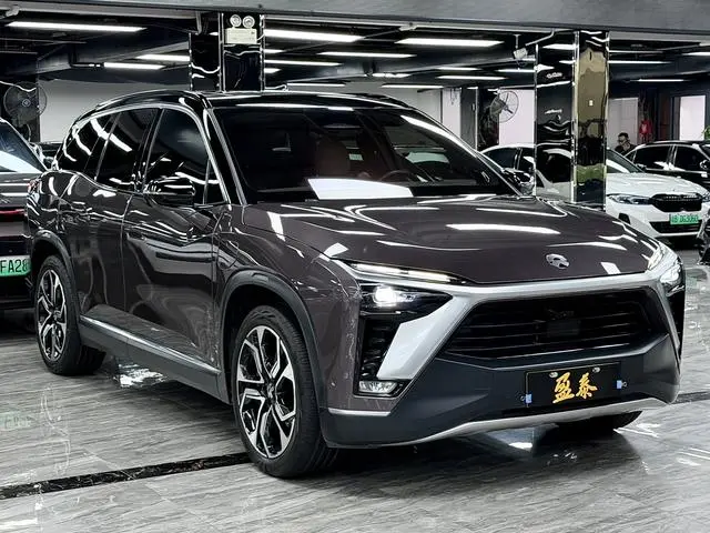 NIO NIO ES8 580KM signature version six seats