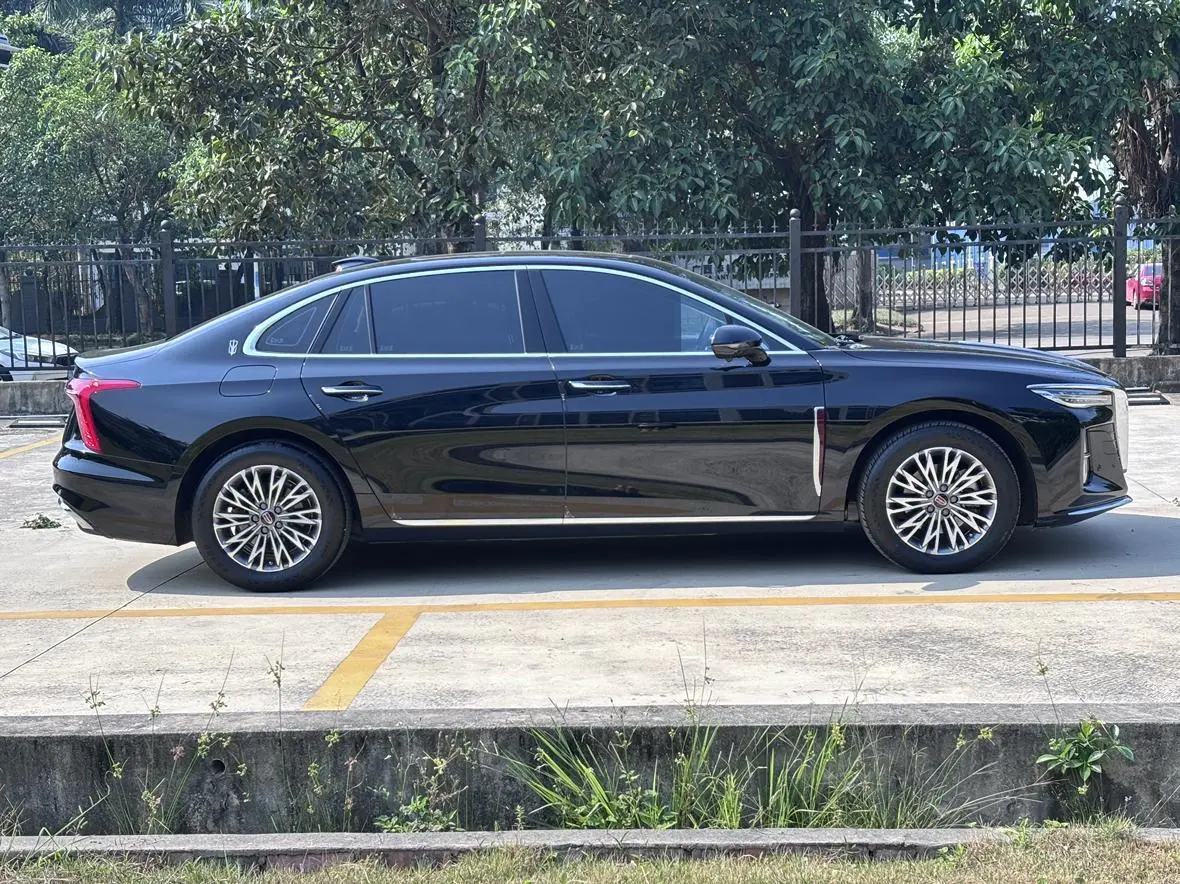 Hongqi Hongqi H5 2.0T Automatic Zhilian Qichang Version